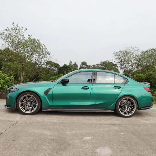 Side skirts ze suchého karbonu pro BMW G8x M3 a M4