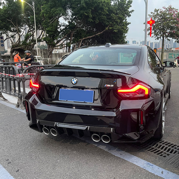 R styl Difuzor ze suchého karbonu pro BMW G87 M2