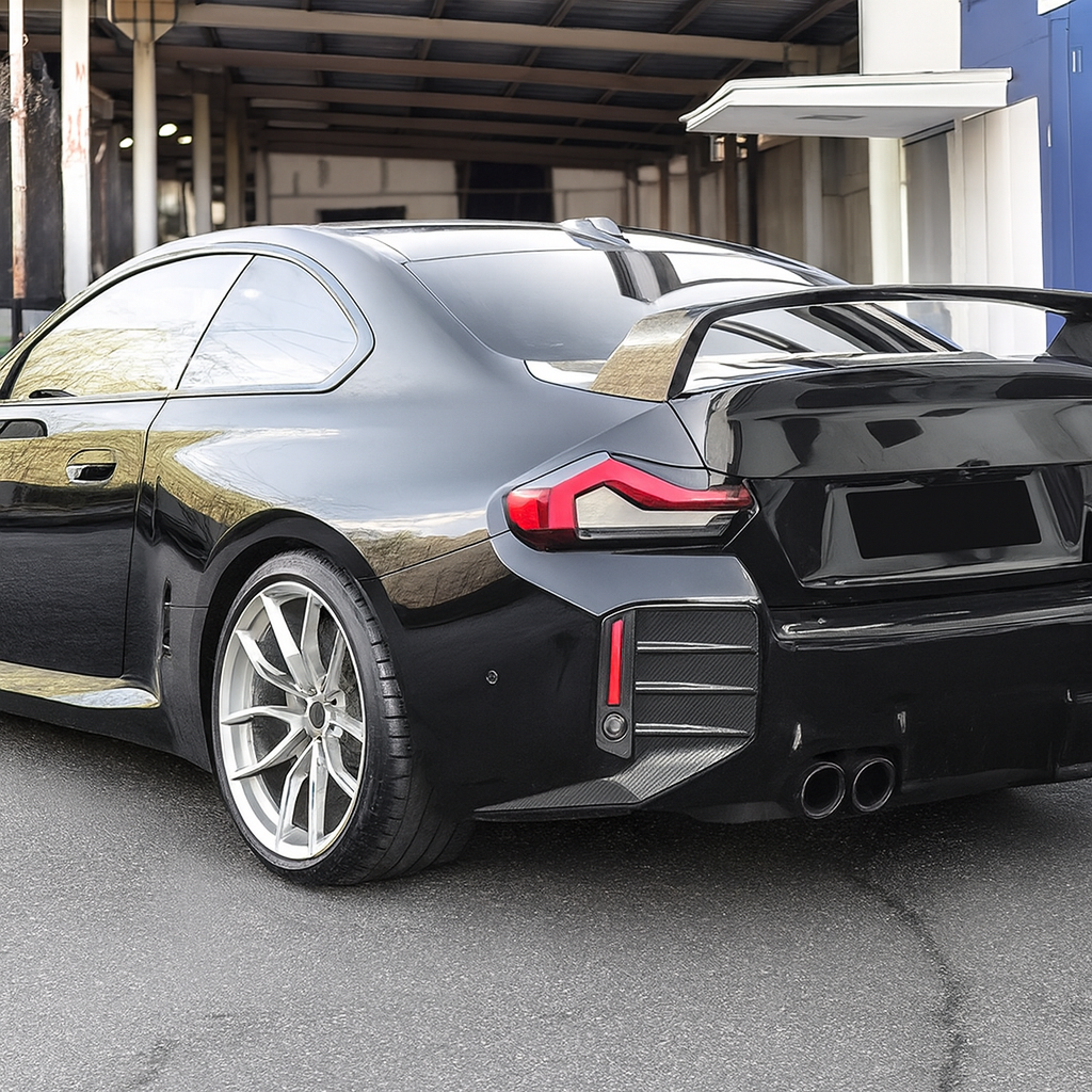 MP styl Spoiler ze suchého karbonu pro BMW G87 M2