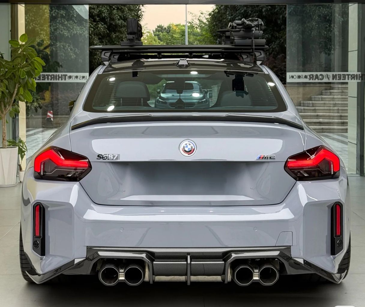 Spoiler ze suchého karbonu pro BMW G87