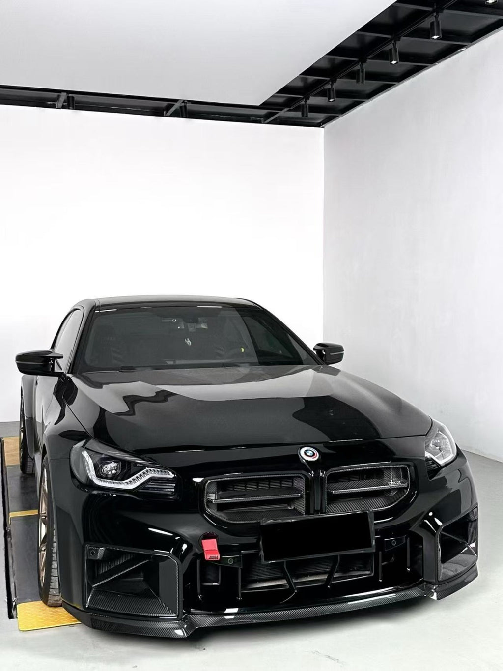 CS styl Lip ze suchého karbonu pro BMW G87 M2 (SKLADEM)