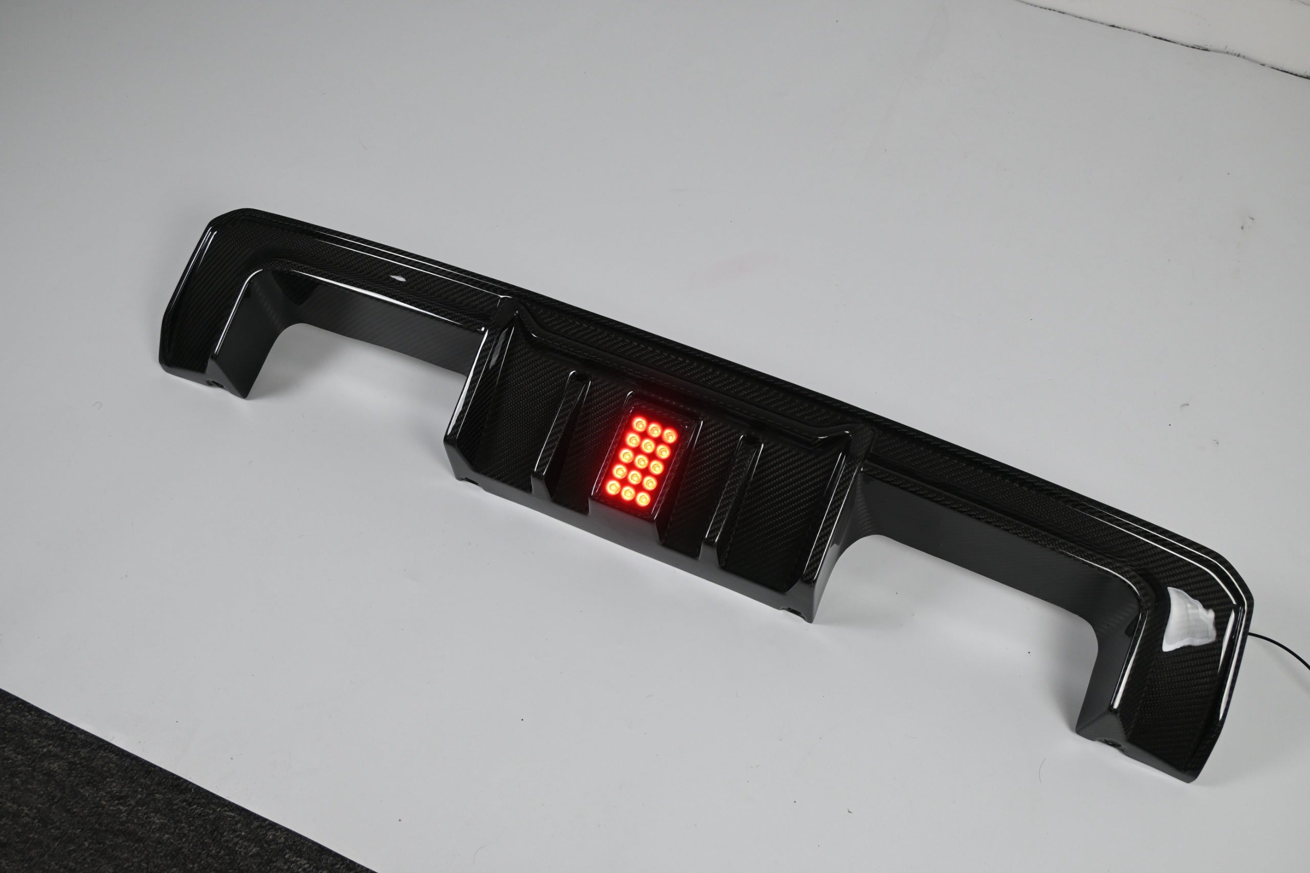 F1 Difuzor ze suchého karbonu pro BMW G8x M3 a M4